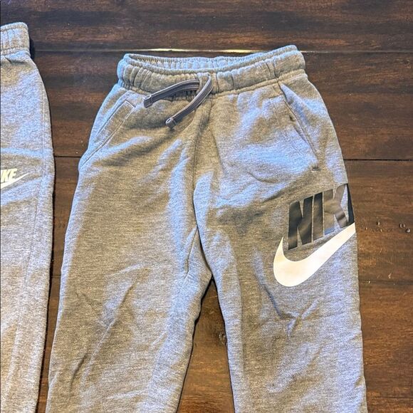 Nike Kids Gray Sweatpants Set - Picture 3 of 5